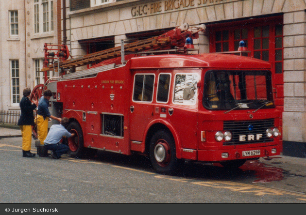 London - Fire Brigade - P 548 C (a.D.)