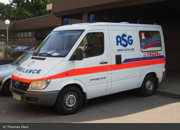 ASG Ambulanz - KTW (HH-AC 152) (a.D.)