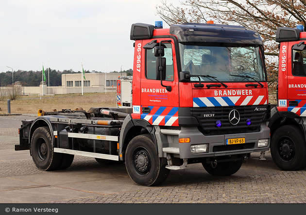 Apeldoorn - Brandweer - WLF - 06-9687 (a.D.)