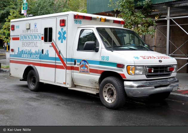 NYC - Manhattan - Downtown Hospital EMS - Ambulance 1818 - RTW (a.D.)