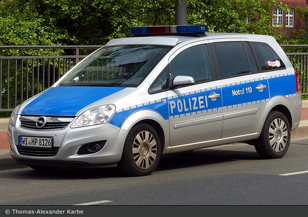 WI-HP 8126 - Opel Zafira - FuStw