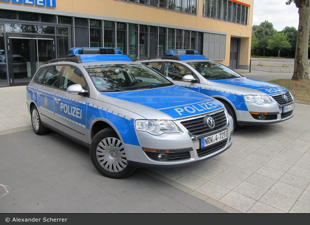 NRW4-7293 - VW Passat Variant - FuStW