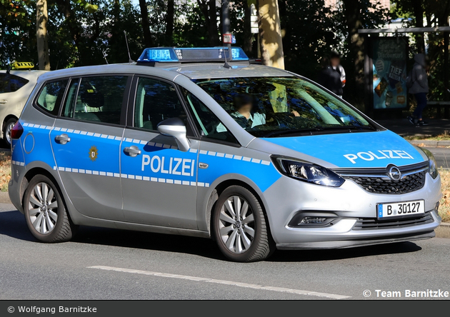 B-30127 - Opel Zafira - FuStW