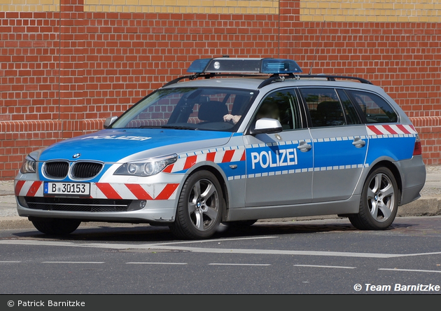 B-30153 - BMW 520d Touring - FuStW BAB