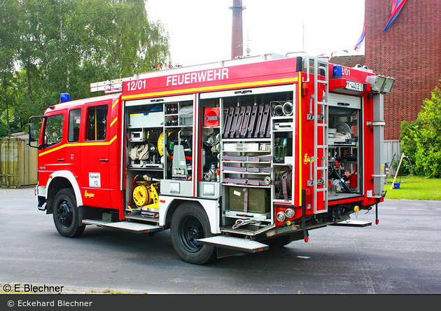 Kiel-Holtenau - Feuerwehr - HLF 16/12 (Florian Kiel 80/48-01))