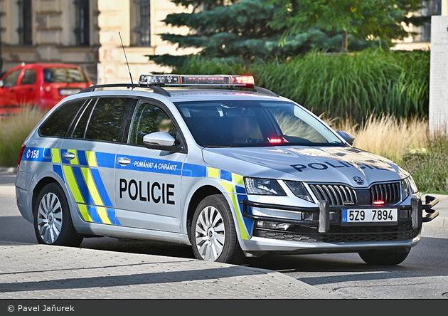 Uherské Hradiště - Policie - FuStW - 5Z9 7894
