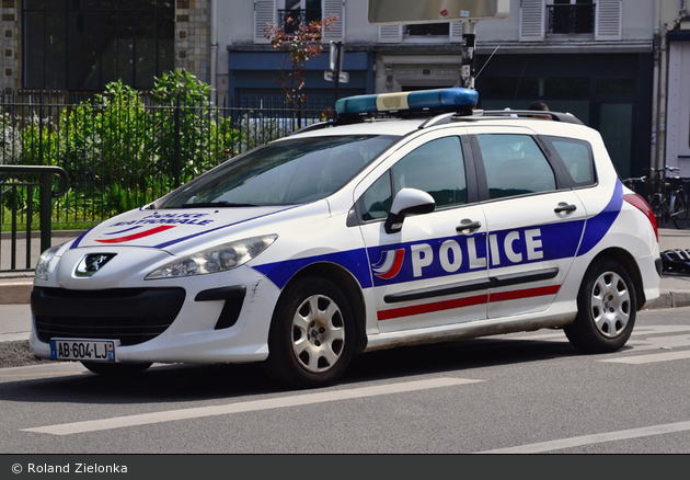 Versailles - Police Nationale - FuStW
