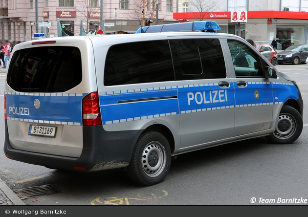 B-31169 - Mercedes Benz Vito - Kleinbus mit Funk