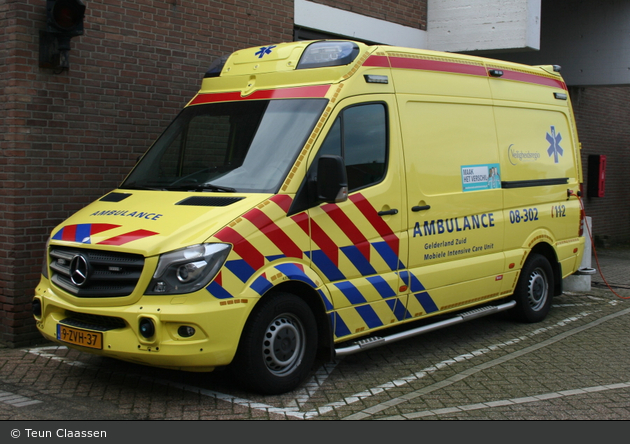 Nijmegen - Regionale Ambulancevoorziening Gelderland-Zuid - ITW - 08-302