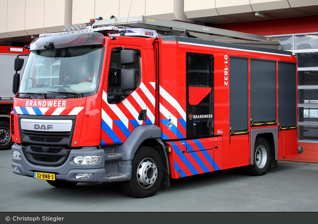 Groningen - Brandweer - HLF - 01-1832