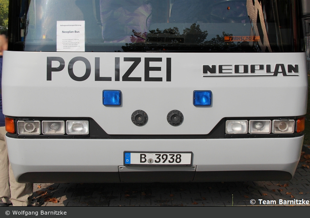 B-3938 - Neoplan Transliner - Gefangenentransportbus (a.D.)