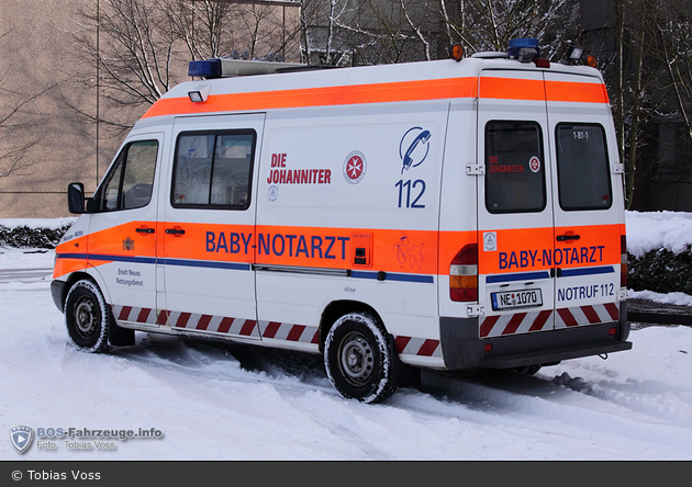 Rettung Neuss 01 BabyNAW 01 (a.D.)