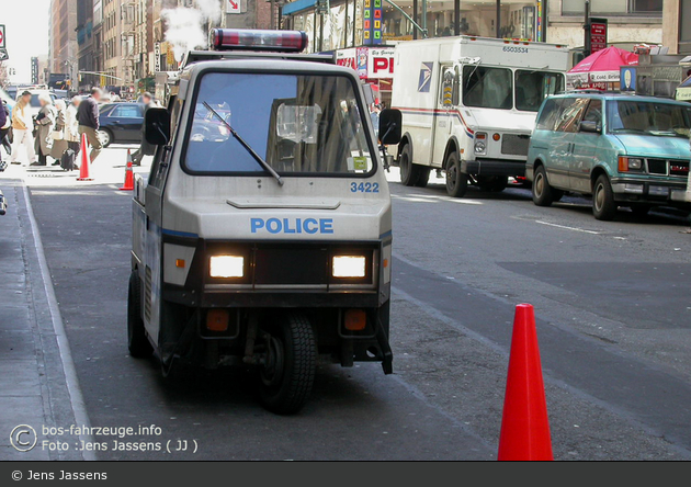 NYPD - Manhattan - Manhattan Traffic Task Force - Scooter 3422 (a.D.)