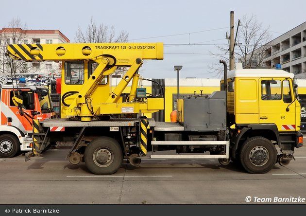 Berlin - Berliner Verkehrsbetriebe - Bergungskran (B-EV 1714)