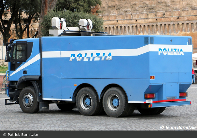 Roma - Polizia di Stato - Reparto Mobile - WaWe