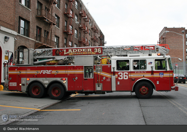 FDNY - Manhattan - Ladder 036 - DL