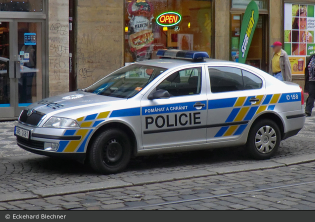 Praha - Policie - 9A5 2461 - FuStW