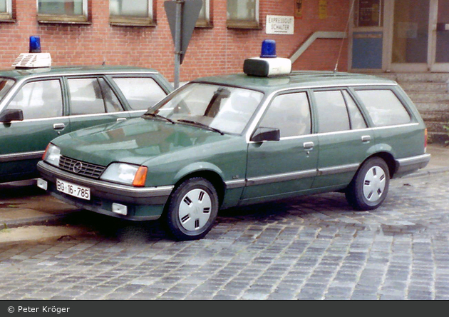 BG16-795 - Opel Rekord E Caravan - FuStW (a.D.)