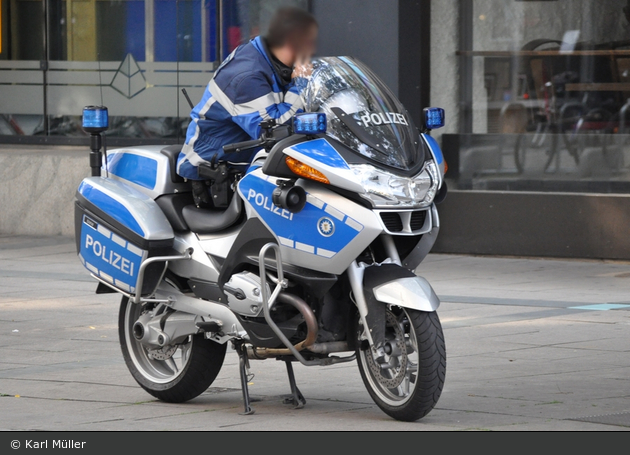 Stuttgart - BMW R 1200 RT - Krad (BWL 4-5301)