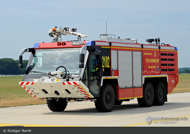 Wunstorf - Feuerwehr - FlKfz Mittel, Flugplatz (21/02)