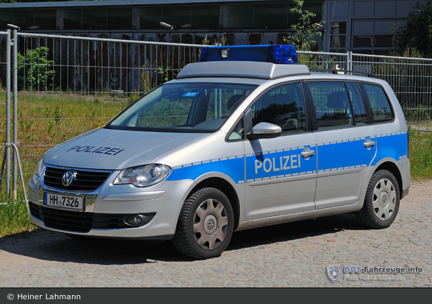 HH-7326 - VW Touran - FuStW (a.D.)