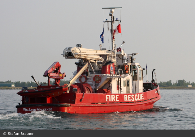 Toronto - Fire Service - Fireboat 334