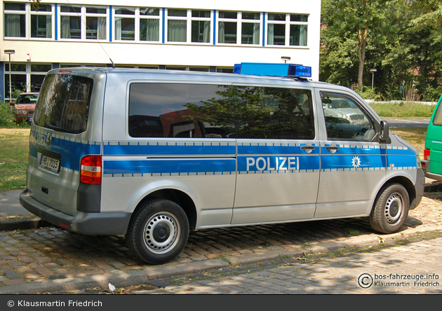 Bremen - VW T5 - FuStW (HB-7015)