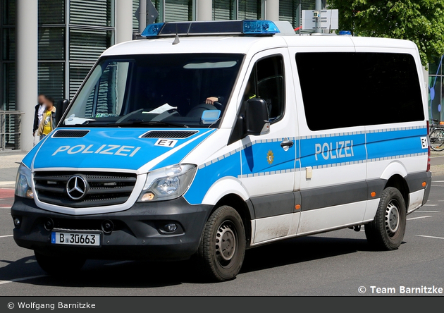 B-30663 - MB Sprinter - GruKW A