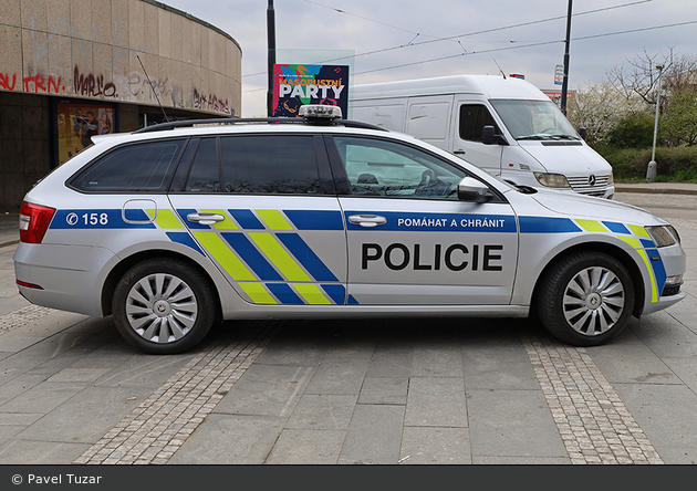 Praha - Policie - FuStW - 8AA 8164