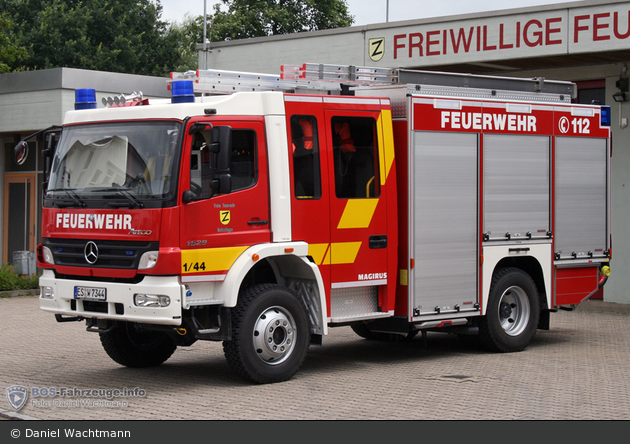 Florian Wolfschlugen 01/44