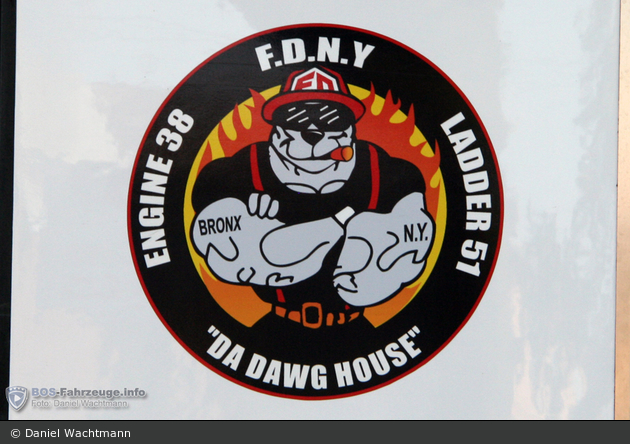 FDNY - Bronx - Ladder 051 - TM