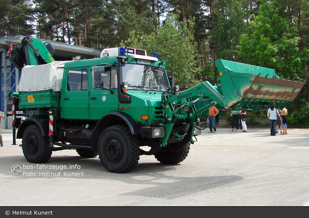 BA-30001 - MB Unimog - ZumiLa