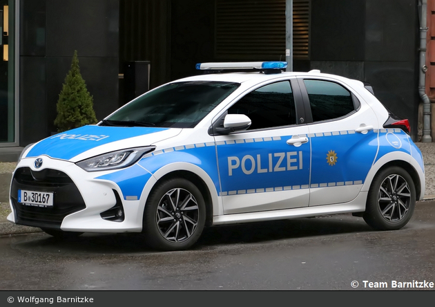 B-30167 - Toyota Yaris Hybrid - FuStW