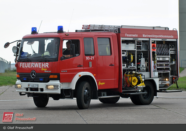 Wilhelmshaven - Feuerwehr - HLF 16/12-2 (Florian Wilhelmshaven 93/21) (a.D.)