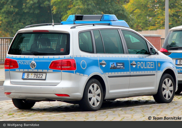 B-7822 - VW Touran - FuStW