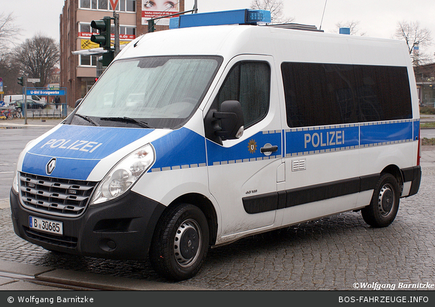 B-30685 - Renault Master - GruKW