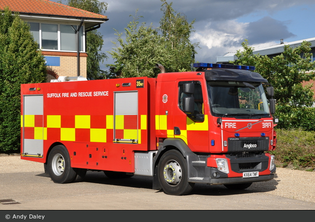 Newmarket - Suffolk Fire and Rescue Service - WrC