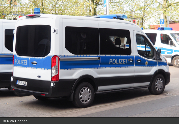 BP24-439 - Ford Transit - HGruKw