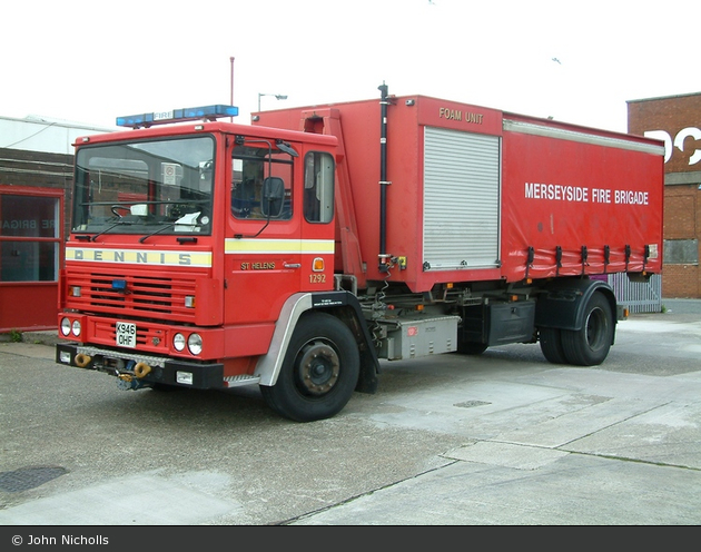 Liverpool - Merseyside Fire & Rescue Service - PM mit Foam Pod