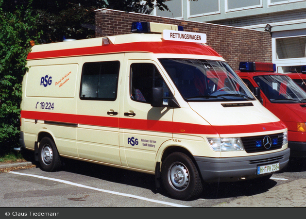 ASG Ambulanz - RTW (HH-PH 2384) (a.D.)