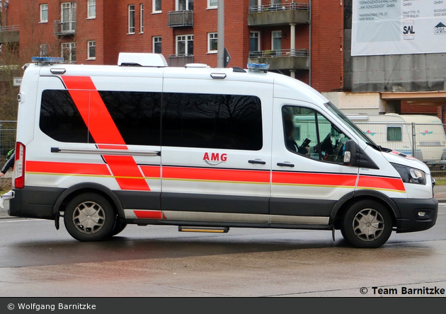 Krankentransport AMG - KTW 29 (B-A 8029)