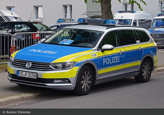 OS-P 3158 - VW Passat Variant - FuStW