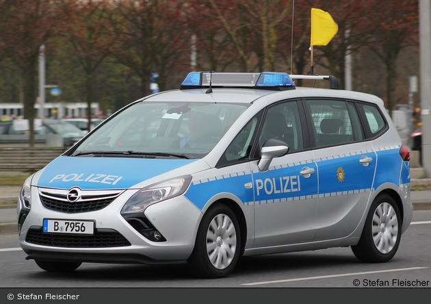 B-7956 - Opel Zafira Tourer - EWa VkD