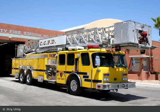 Las Vegas - Clark County Fire Department - Truck 011