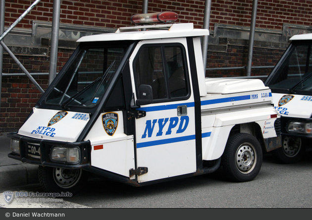 NYPD - Manhattan - Patrol Borough Manhattan South - Scooter 2750 (a.D.)