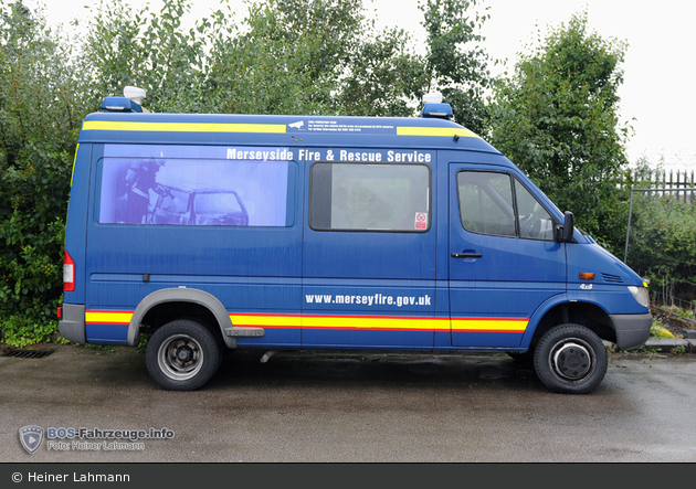 Liverpool - Merseyside Fire & Rescue Service - SFU