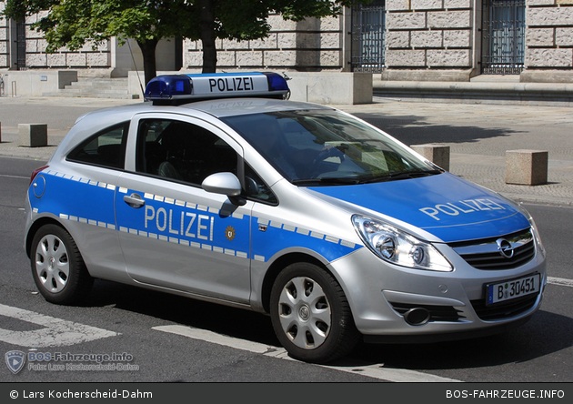 B-30451 - Opel Corsa D - FuStW