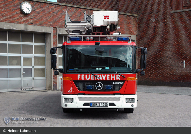 Florian Neumünster 10/36-01