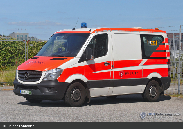 Johannes Hamburg KTW (HH-MH 3018) (a.D.)