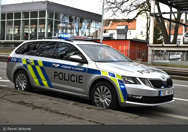 Praha - Policie - 7AZ 6815 - FuStW